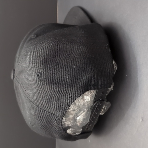 The Classics,Youpong 'Game On' Mens Black/Green Snapback Hat. - Picture 3 of 5